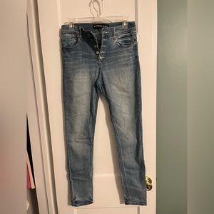 Skinny jeans